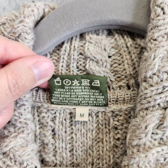 Carraig Donn Sweater Womens M Gray Cable Knit Shawl Cape Cletic Ireland Wool - Picture 10 of 12